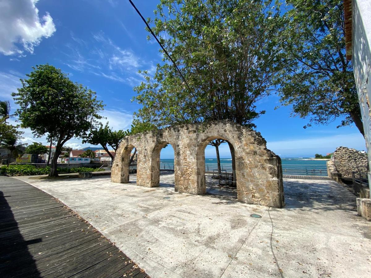 Villa Phare Caraibes Guadeloupe - Rooftop Jacuzzi & Ocean View Le Moule Luaran gambar