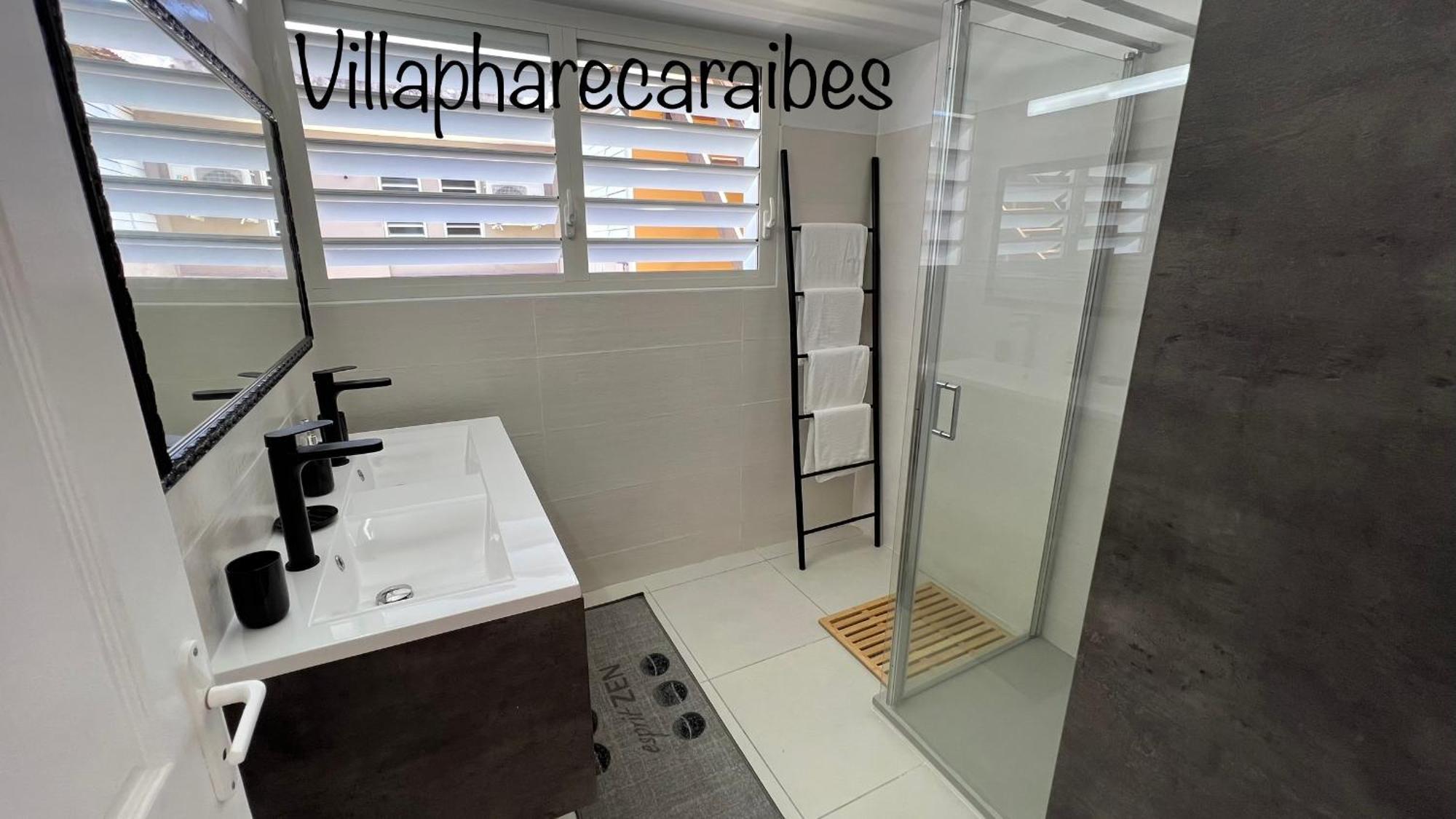 Villa Phare Caraibes Guadeloupe - Rooftop Jacuzzi & Ocean View Le Moule Luaran gambar